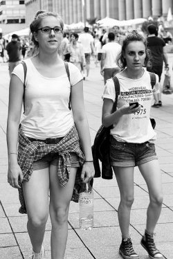 dziewczyny na spacerze